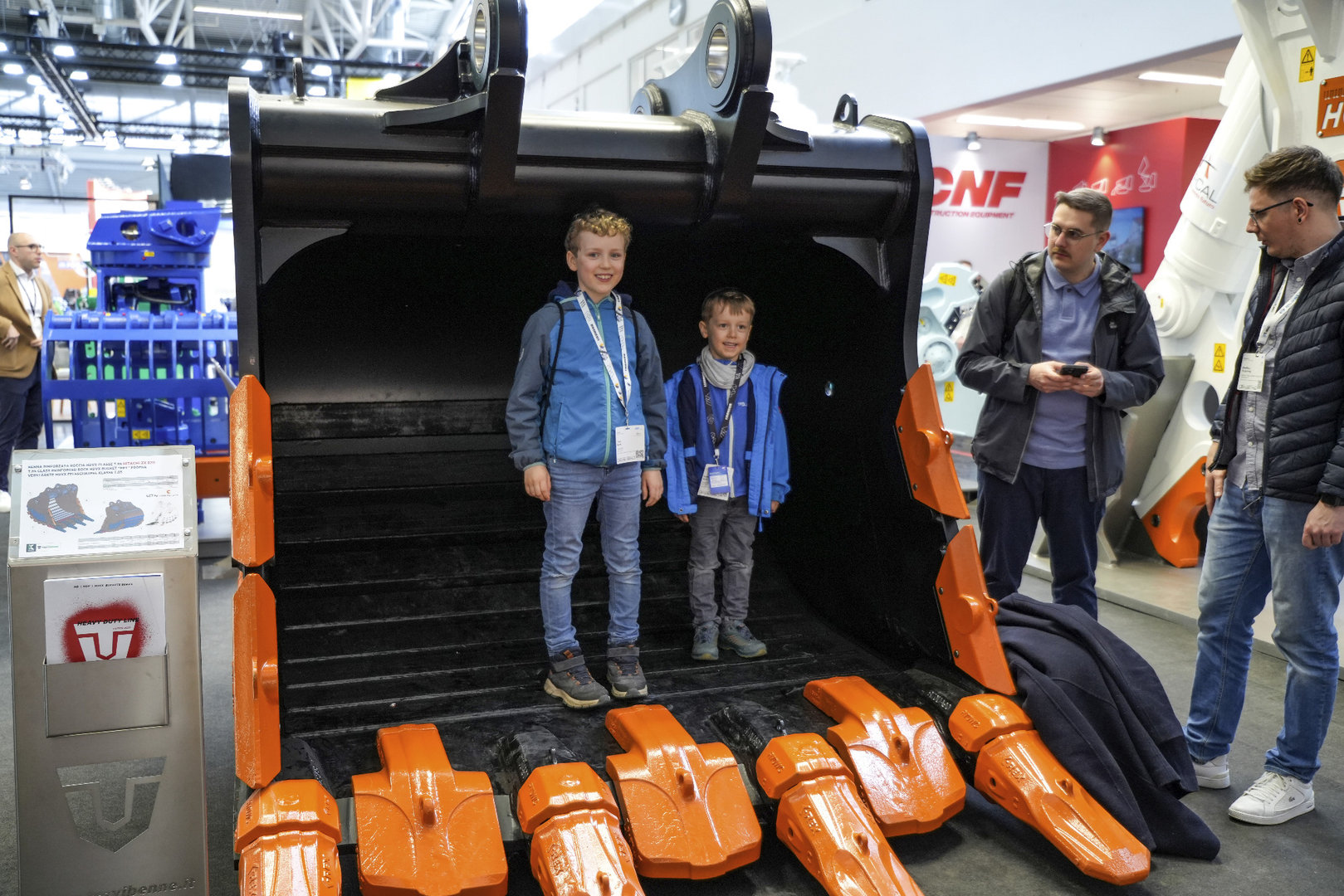 Trevi Benne SpA prsente la nouvelle cisaille CS 30 Shark Shear au salon Bauma
