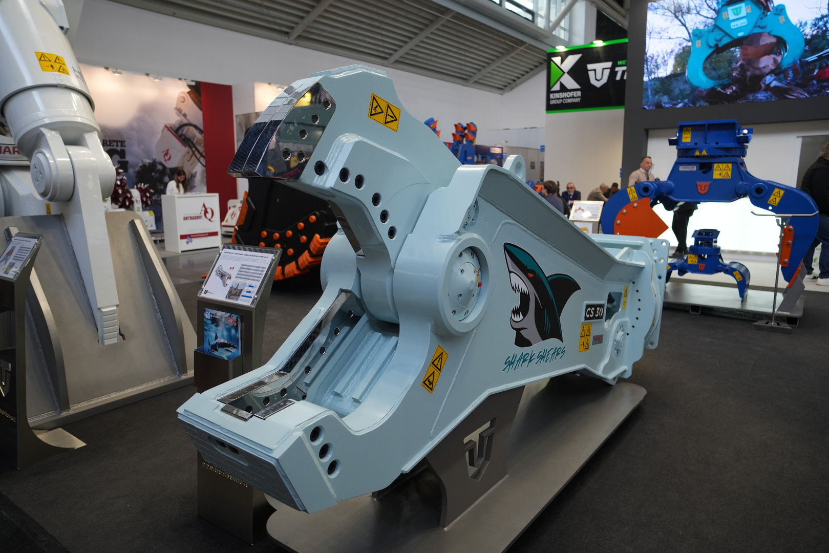 Trevi Benne SpA prsente la nouvelle cisaille CS 30 Shark Shear au salon Bauma